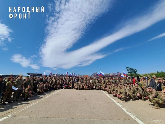 К 9 Мая Народный фронт передал участникам СВО автомобили, приобретенные Минпромторгом России