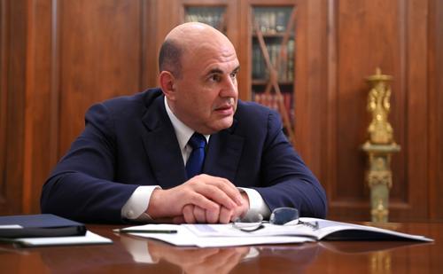 Михаил Мишустин ознакомился с ходом строительства терминала аэропорта в Хабаровске