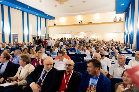 Участники форума ОП РФ &laquo;Сообщество&raquo; в Калуге: &laquo;Многодетная семья должна стать нормой в России&raquo;